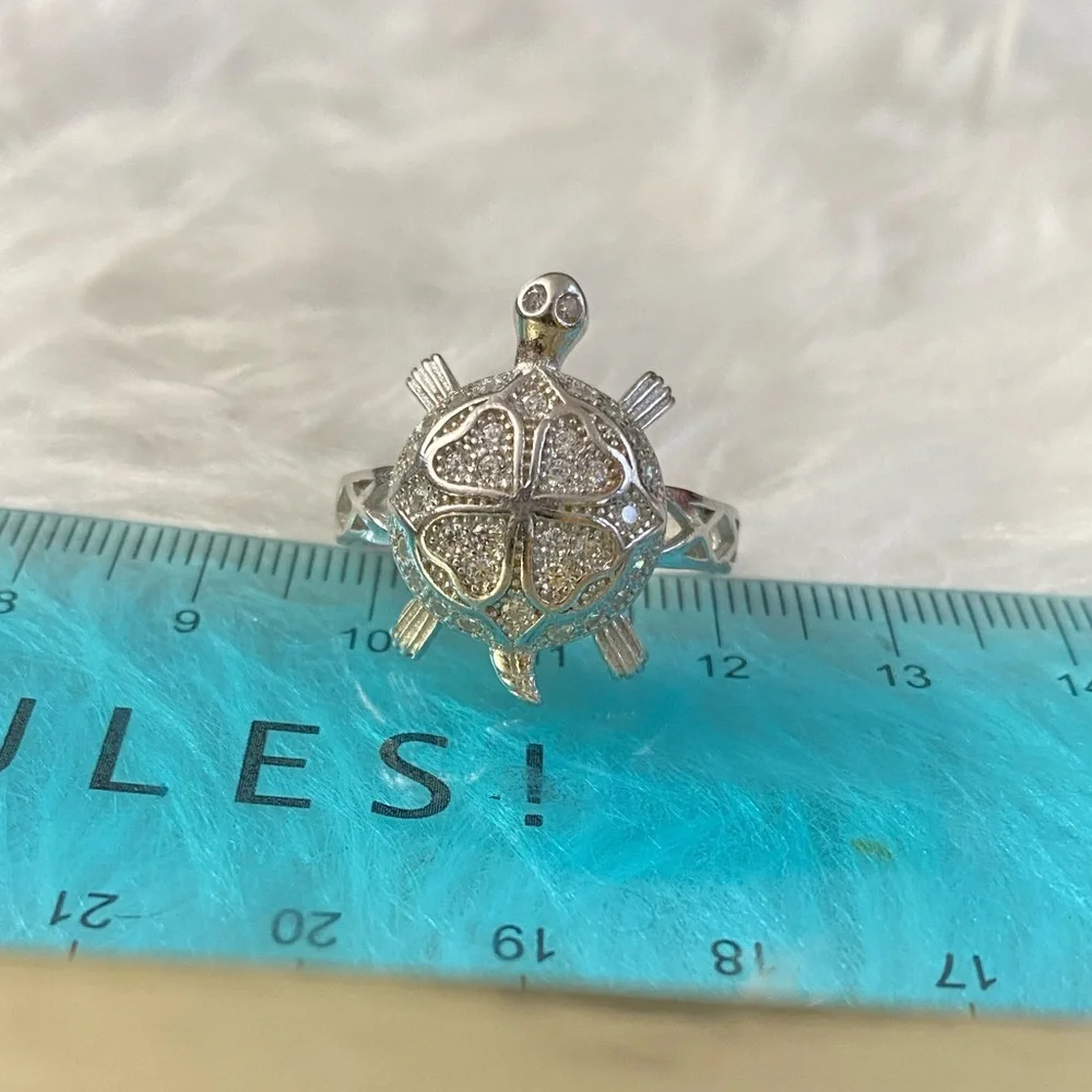 Watch Video / Sterling Silver 925 Tortoise / Turtle Clover Ring